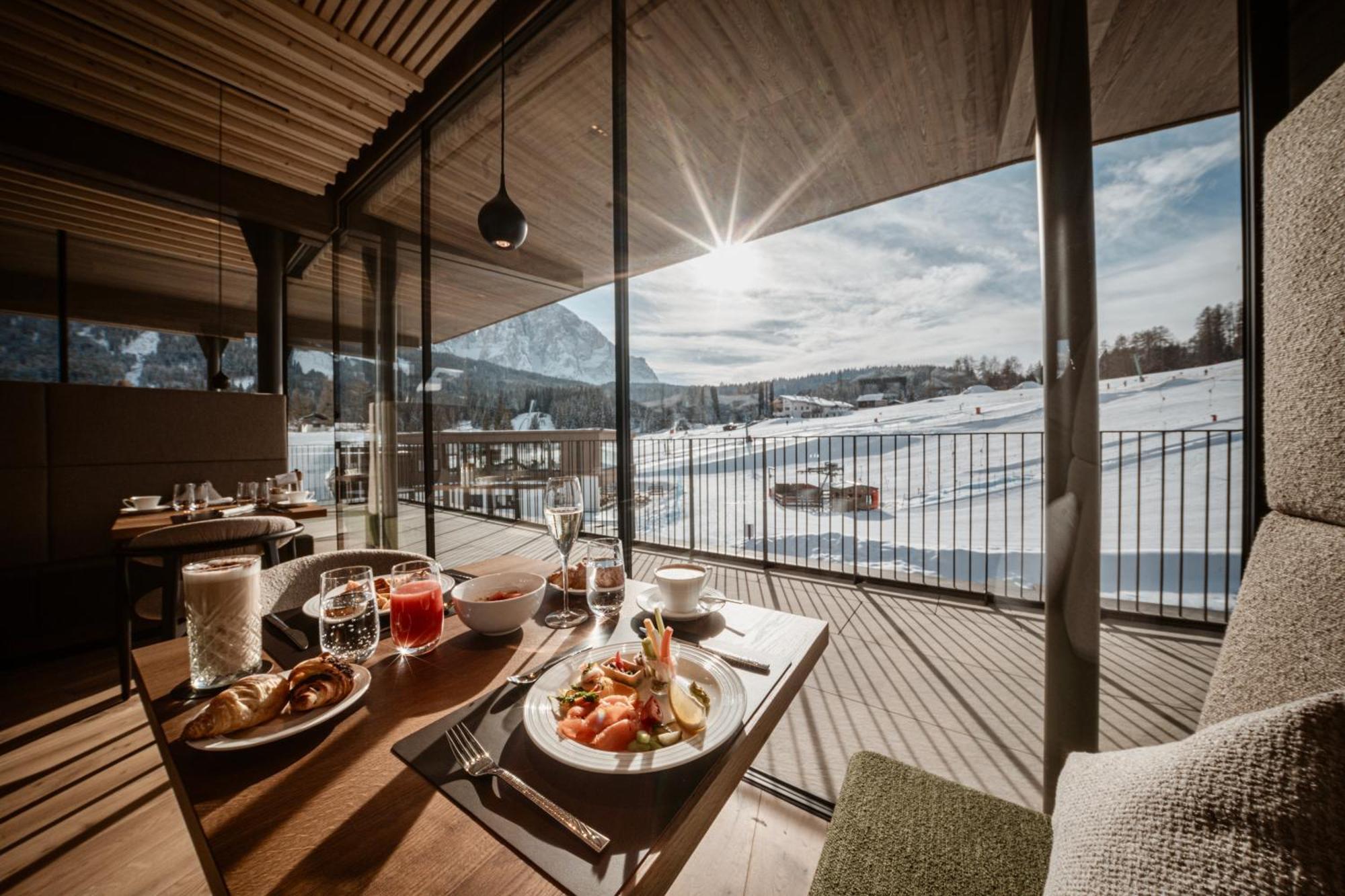 Cendevaves Alpine Silence Hotel Santa Cristina Val Gardena Exterior photo