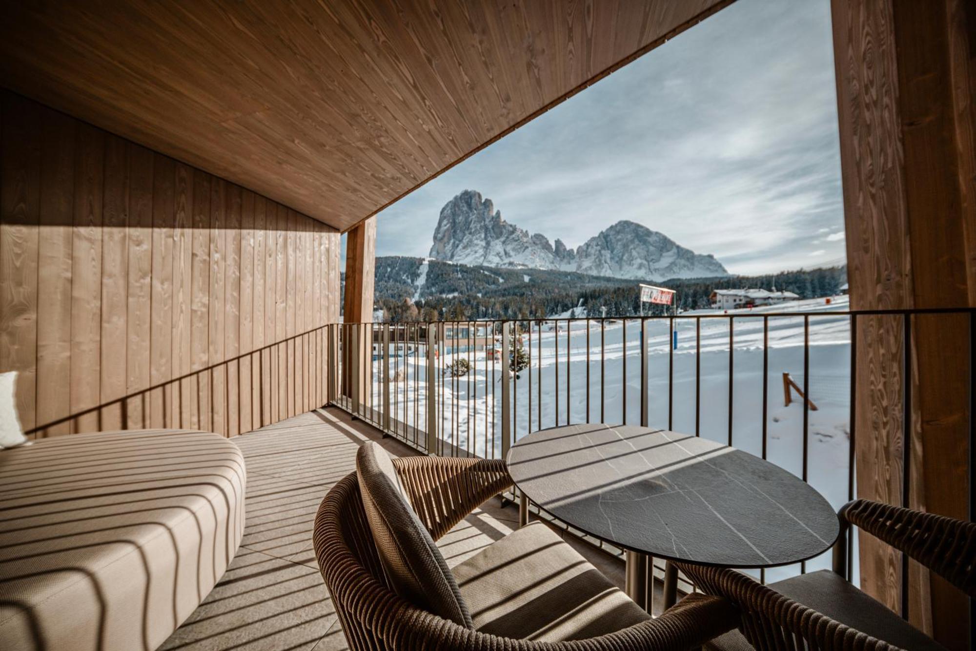Cendevaves Alpine Silence Hotel Santa Cristina Val Gardena Exterior photo